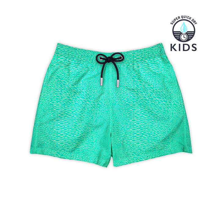 Bañador para niños Dragon Fish con estampado de banco de peces verde claro sobre fondo verde simulando escamas de dragón