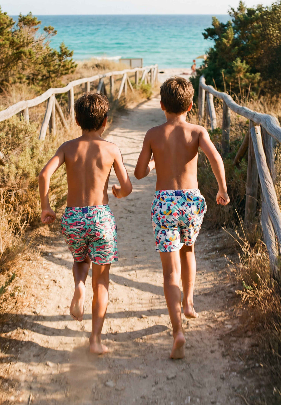 Bañador para niños What the Duck con estampado de patos geométrico multicolor
