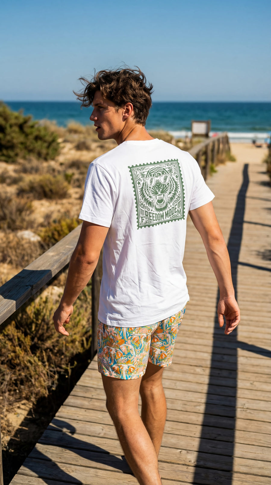 Camiseta Freedom Mode estampado tigre minimal