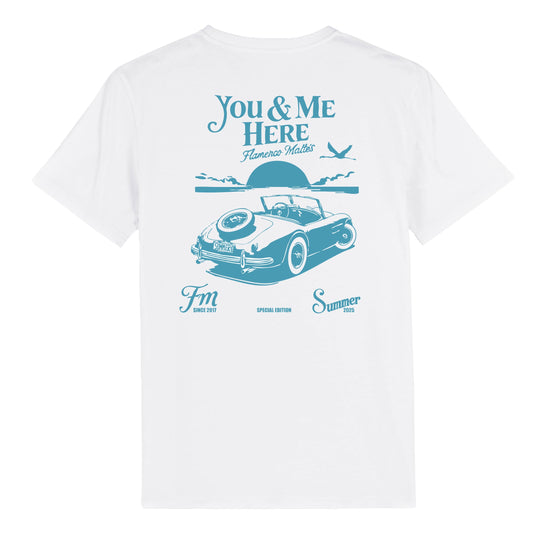 Camiseta You & Me Here estampado descapotable atardecer — vista trasera — fm-content:1WlXGJ5gzp1b-Ds4XyYBvkZLoxzVo1a7b